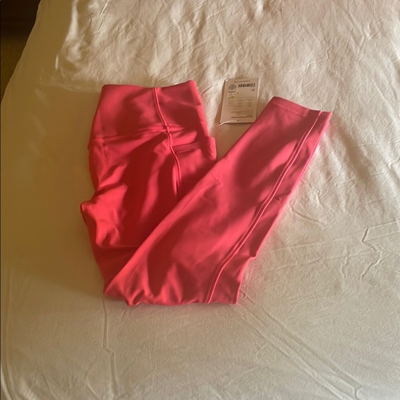 Athleta salutation stash tight in punch color - Picture 1 of 3